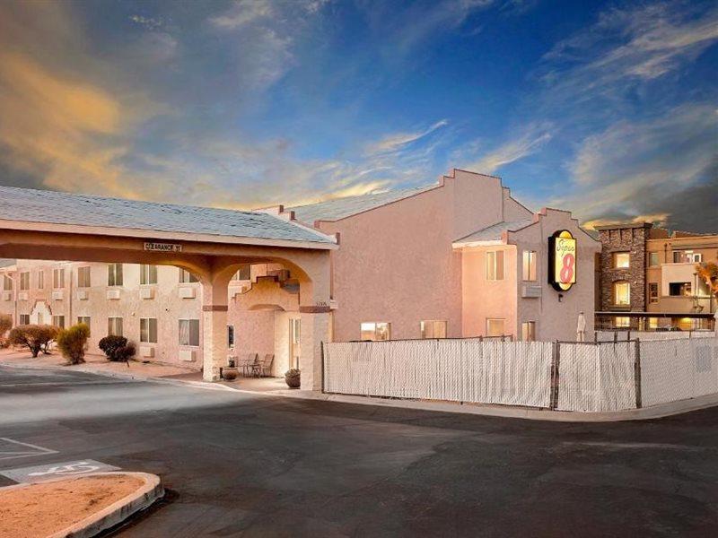 Super 8 By Wyndham Yucca Val/Joshua Tree Nat Pk Area Motel Yucca Valley Eksteriør bilde